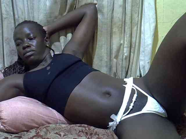 black-beauty webcam