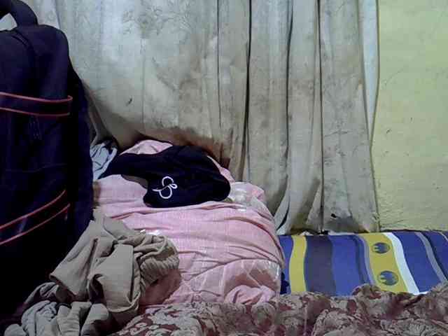 black-beauty webcam