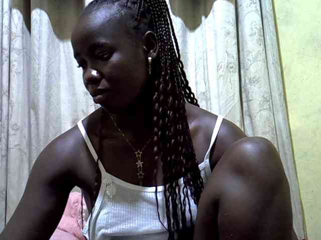 black-beauty webcam