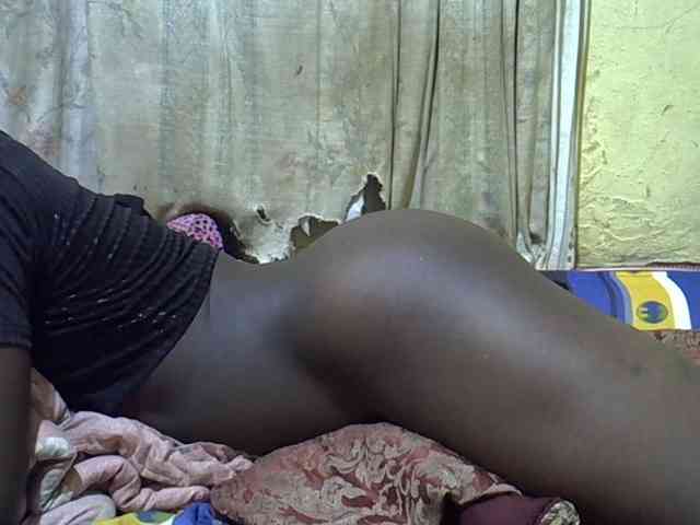 black-beauty webcam