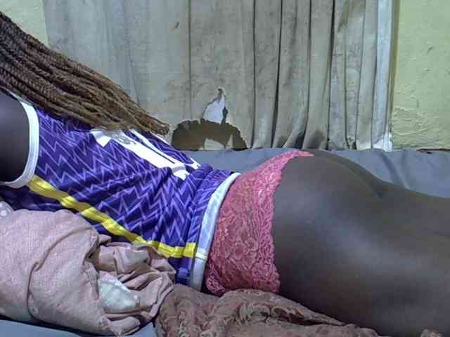 black-beauty webcam