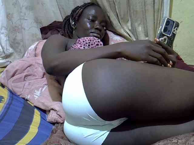 black-beauty webcam