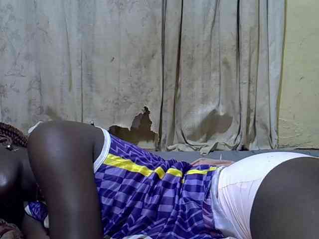black-beauty webcam