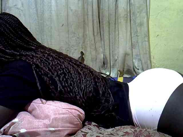 black-beauty webcam