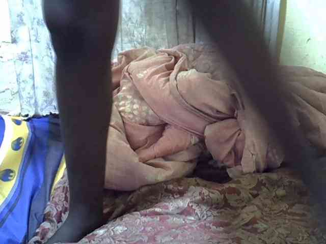 black-beauty webcam