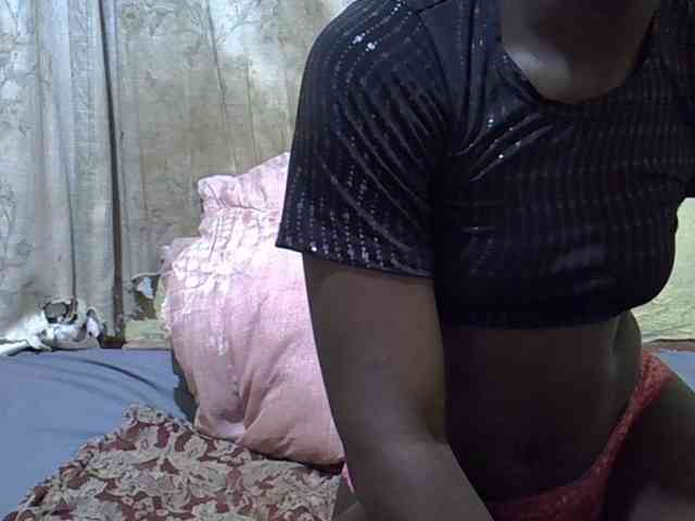 black-beauty webcam