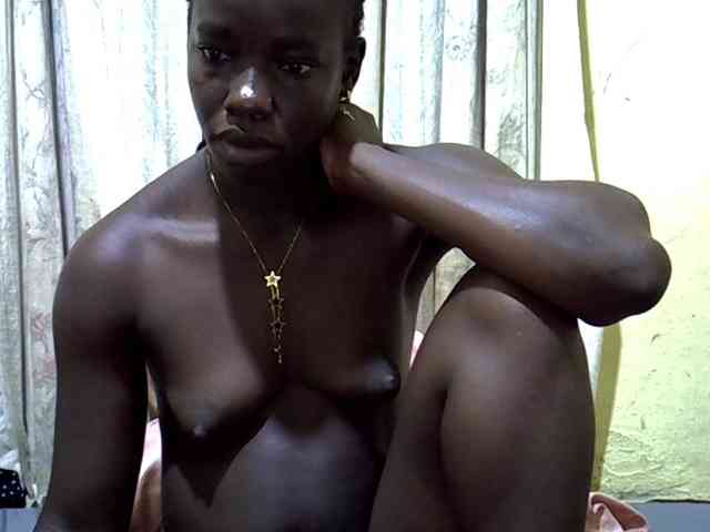 black-beauty webcam