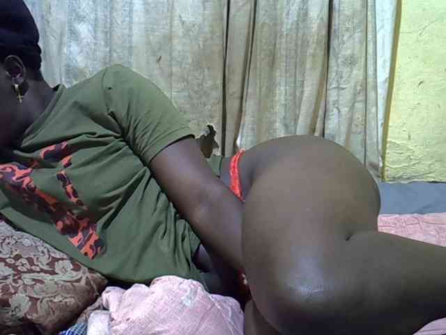 black-beauty webcam