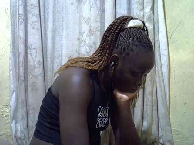 black-beauty webcam