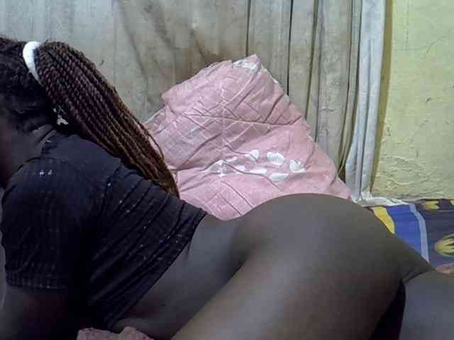 black-beauty webcam