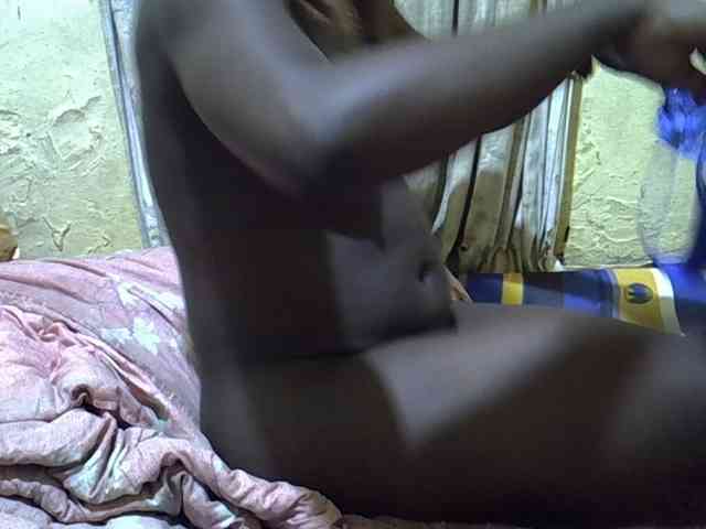 black-beauty webcam