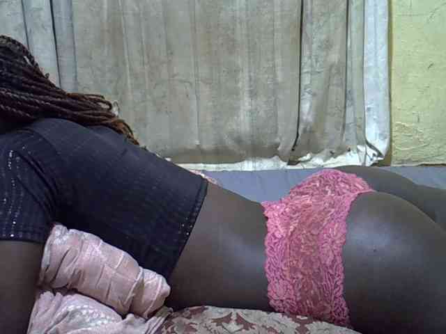 black-beauty webcam