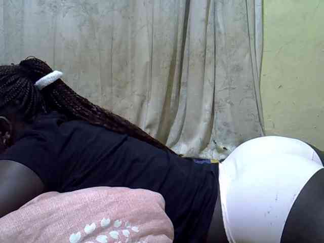 black-beauty webcam