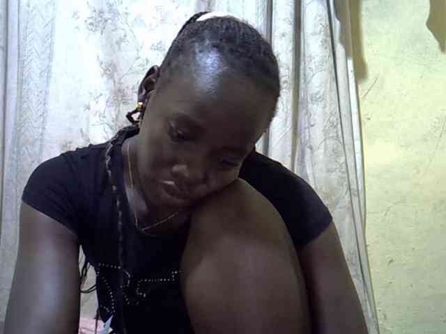 black-beauty webcam