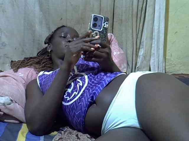 black-beauty webcam