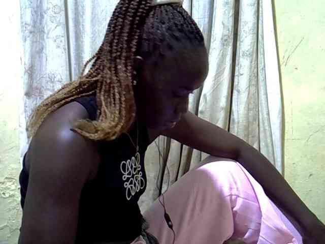 black-beauty webcam