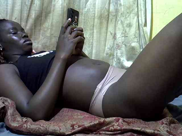 black-beauty webcam