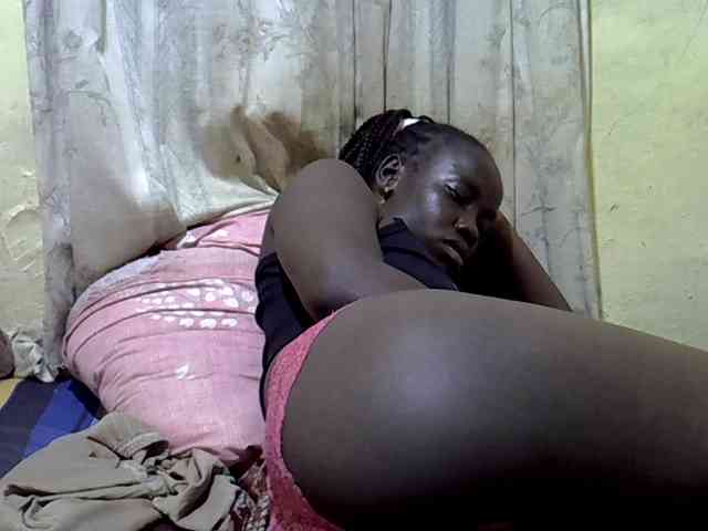 black-beauty webcam