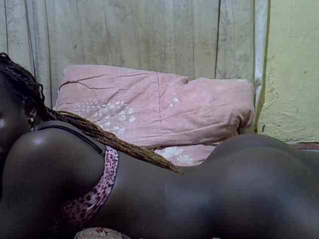 black-beauty webcam