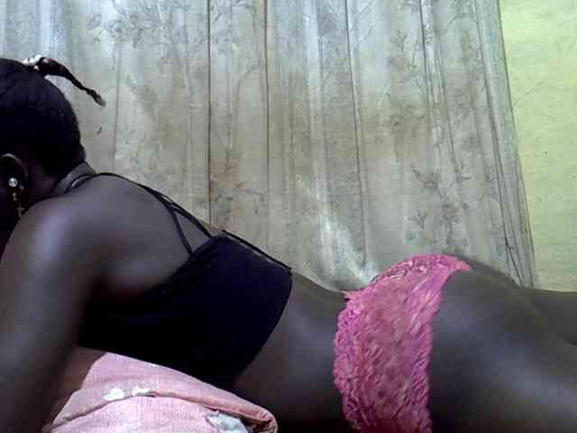 black-beauty webcam