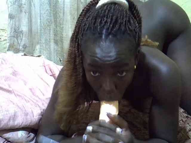 black-beauty webcam