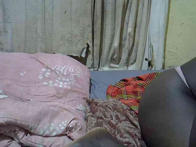 black-beauty webcam