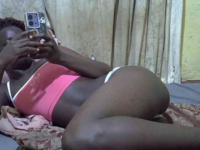 black-beauty webcam