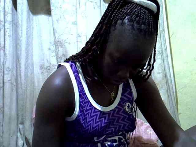 black-beauty webcam