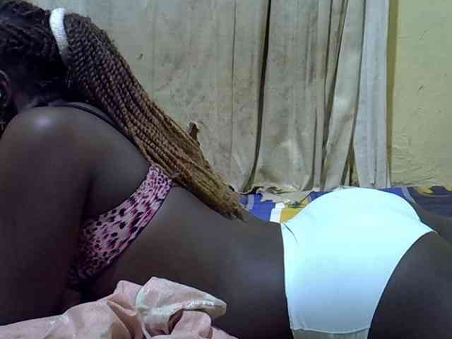 black-beauty webcam