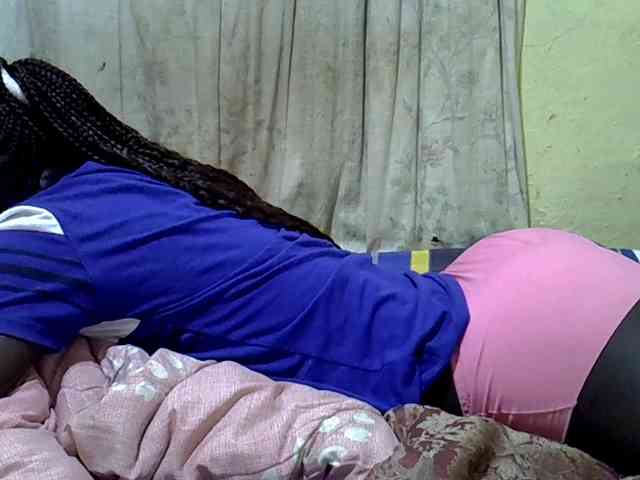 black-beauty webcam