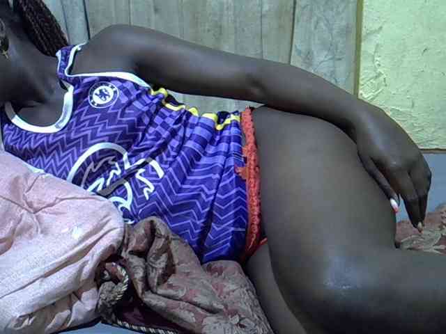 black-beauty webcam