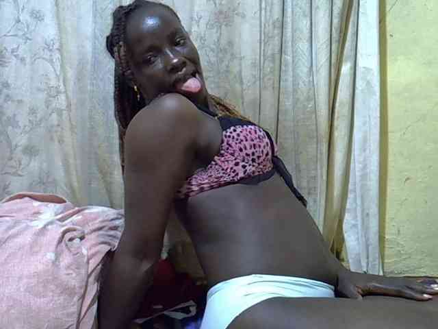black-beauty webcam