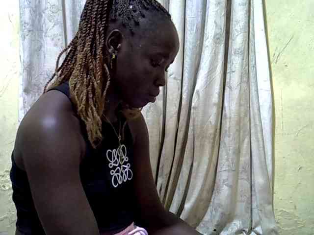 black-beauty webcam