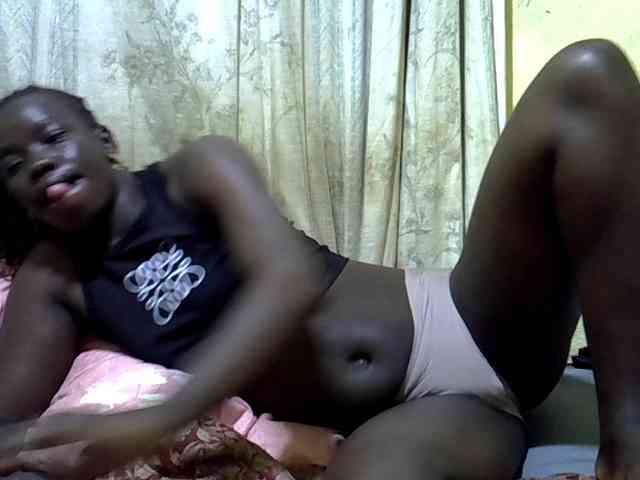 black-beauty webcam