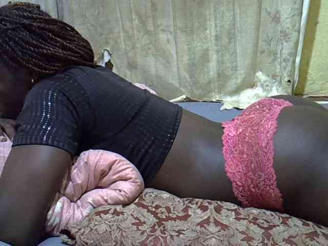 black-beauty webcam