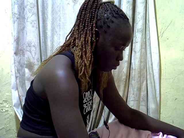 black-beauty webcam
