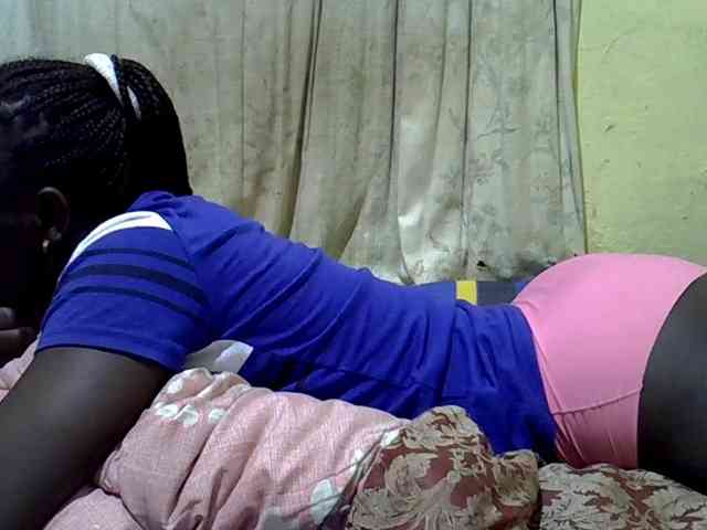 black-beauty webcam