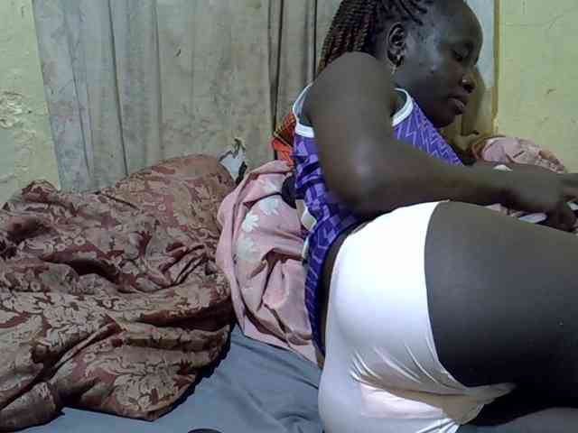 black-beauty webcam