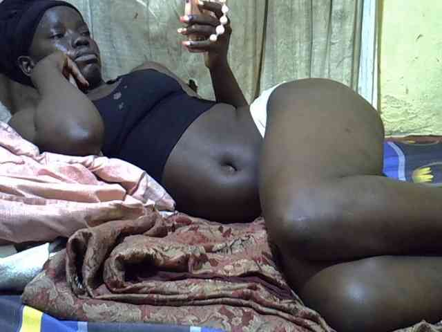 black-beauty webcam