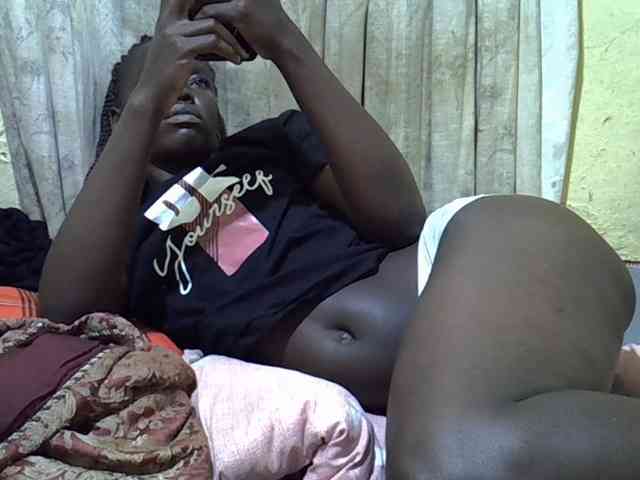 black-beauty webcam