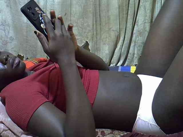 black-beauty webcam