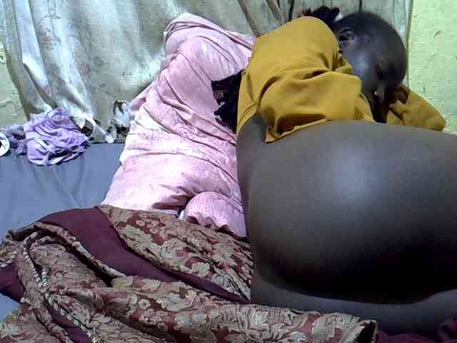 black-beauty webcam