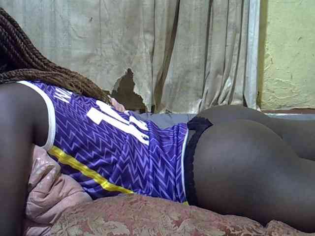 black-beauty webcam