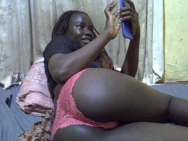 black-beauty webcam