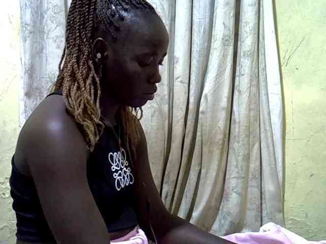 black-beauty webcam