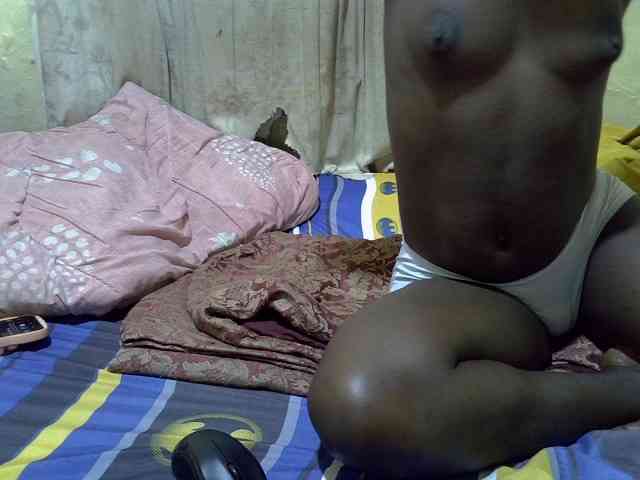black-beauty webcam