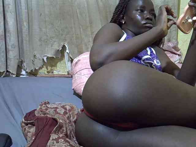 black-beauty webcam