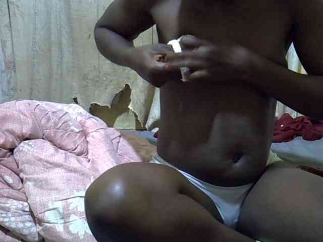 black-beauty webcam