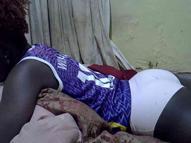 black-beauty webcam