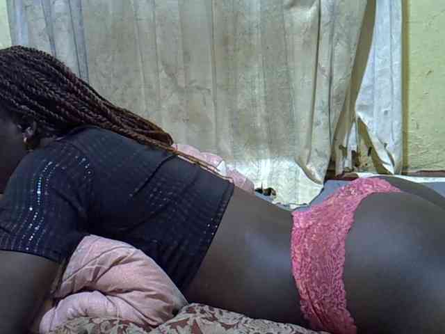 black-beauty webcam